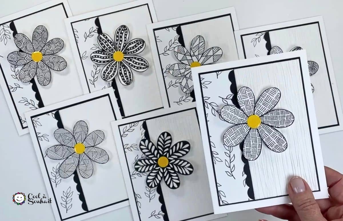 Cartes de voeux en noir et blanc! Dessins de fleurs au stylo noir.